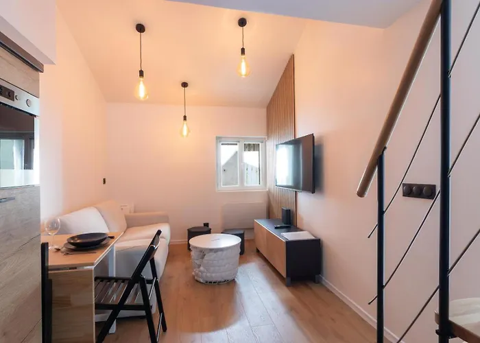 Le Refuge Contemporain * שאמברי